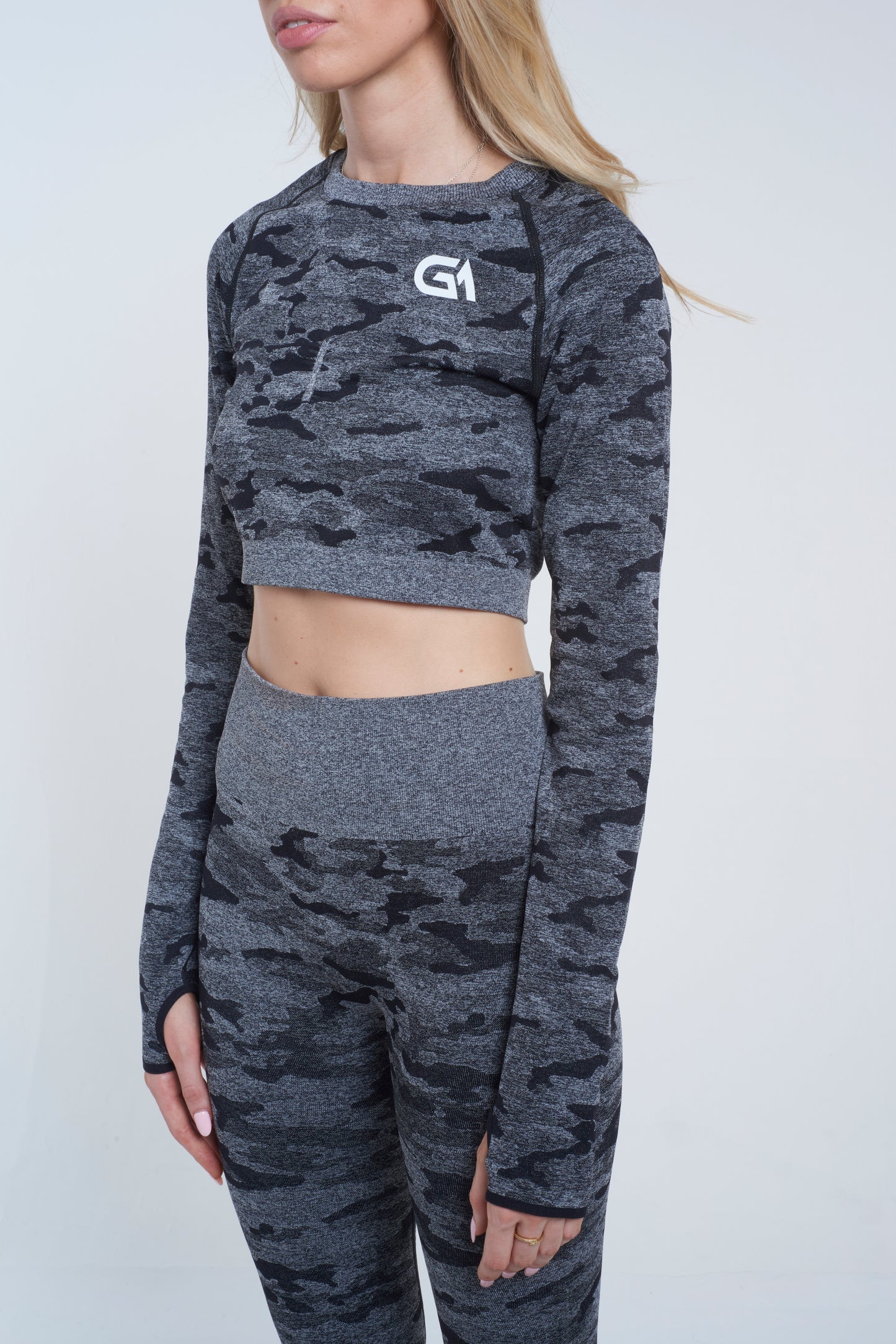 GA Women’s Seamless Long-Sleeve Training Set – Slate Grey